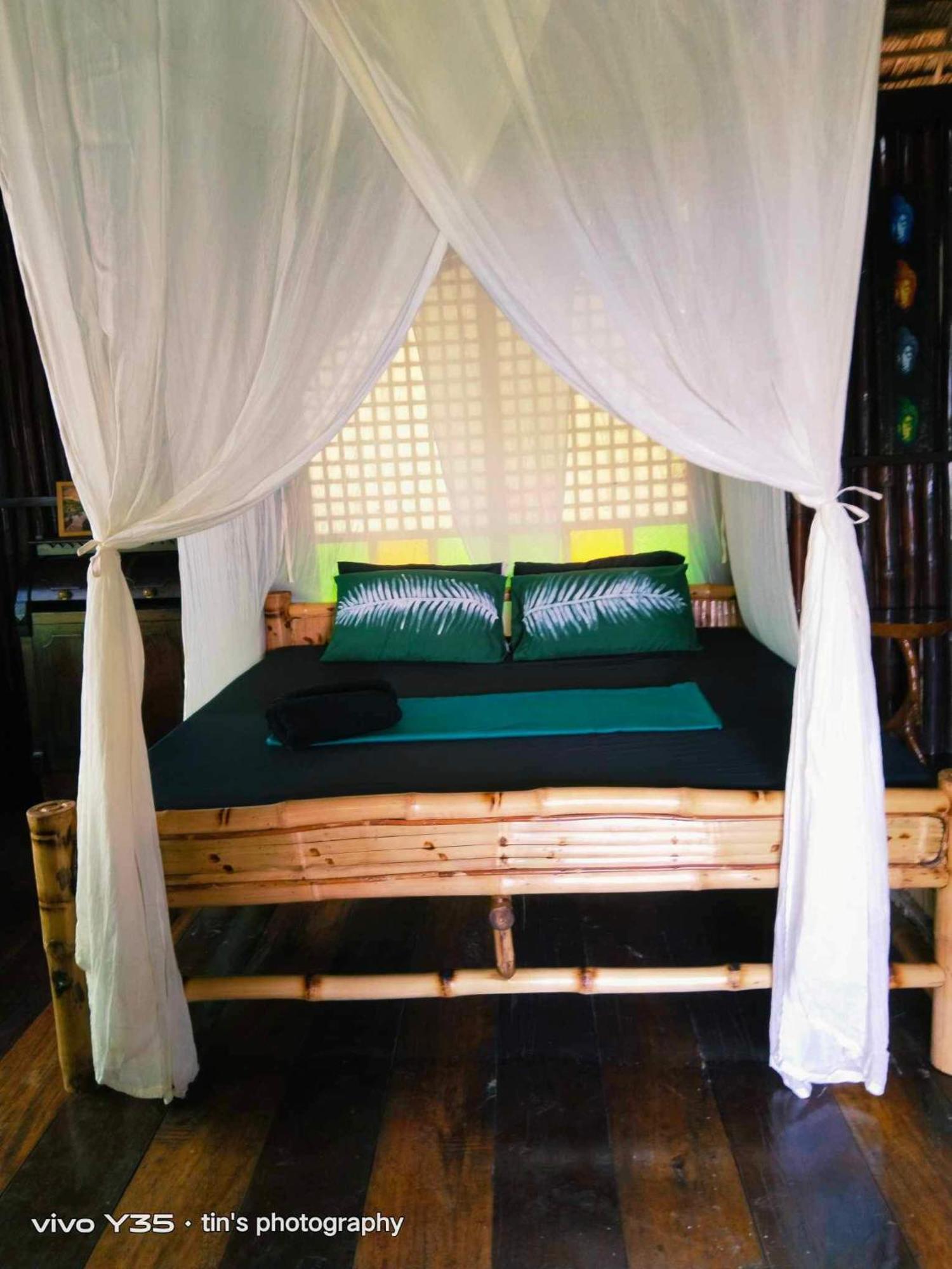 Sanctuaria Treehouses Бусуанга Экстерьер фото