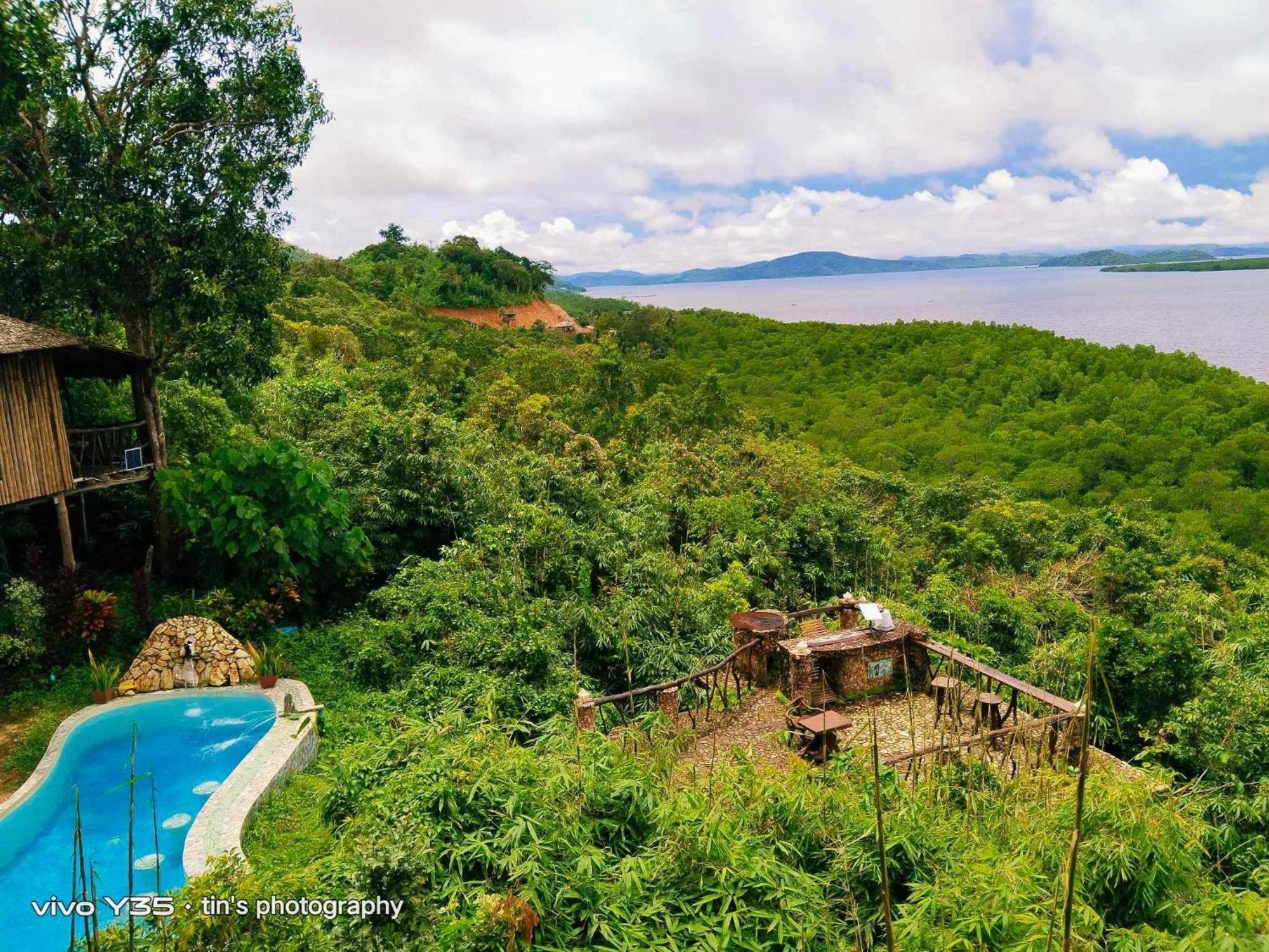 Sanctuaria Treehouses Бусуанга Экстерьер фото