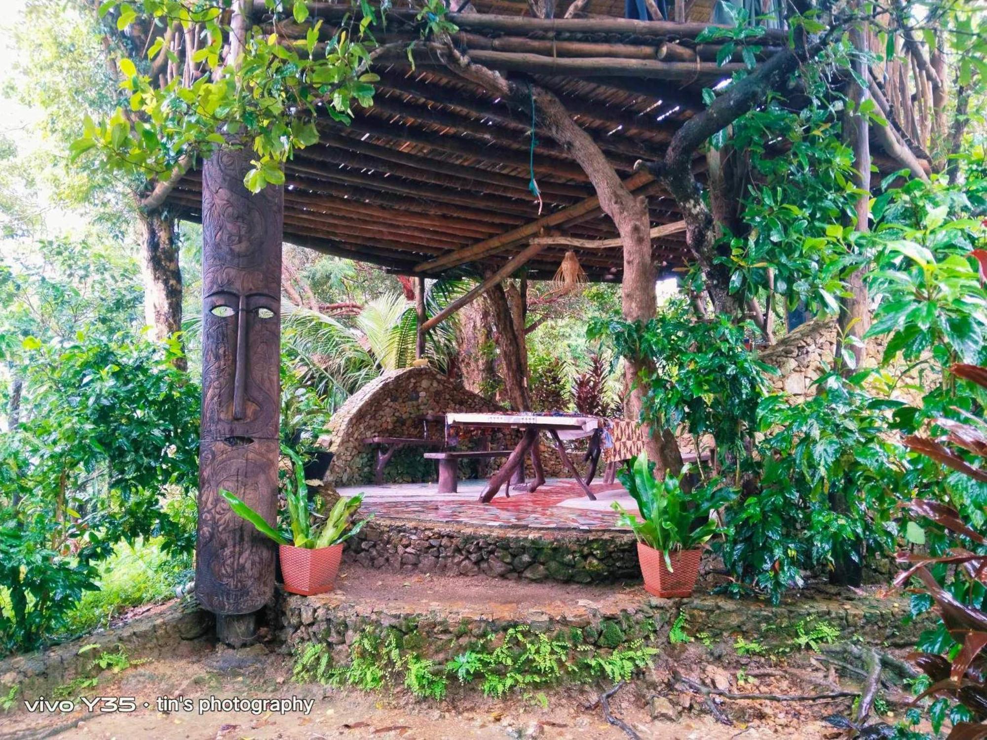 Sanctuaria Treehouses Бусуанга Экстерьер фото